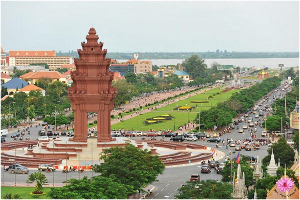 Flamingos Hotel Phnom Penh Exterior photo